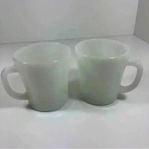 Set of  2 Vintage Oven-Proof Anchor Hocking milk glass mugs 1212